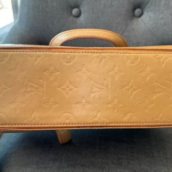 Louis Vuitton Matte Vernis Monogram Shelton Amber Bag - Picture 6 of 7